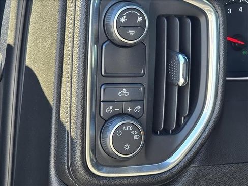 Used 2019 Chevrolet Silverado 1500 LT w/ Texas Edition image 8