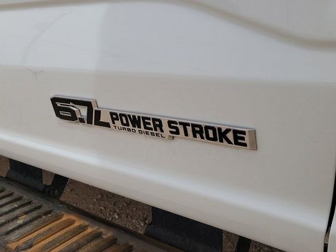 Used 2025 Ford F250 XL w/ XL Chrome Package image 13