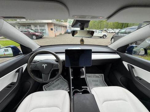 Used 2020 Tesla Model Y Long Range AWD/4WD image 21
