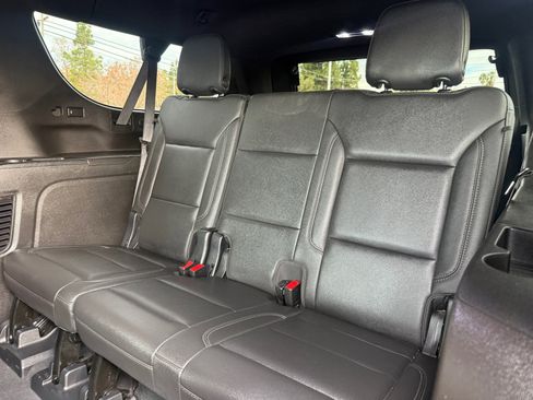 Used 2021 Chevrolet Suburban Z71 w/ Rear Media and Nav Package image 21