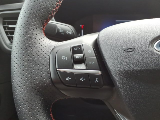 Certified 2024 Ford Escape ST-Line w/ Tech Pack #1 AWD/4WD image 14