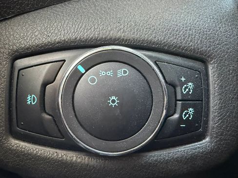 Used 2018 Ford Transit Connect XLT FWD image 14