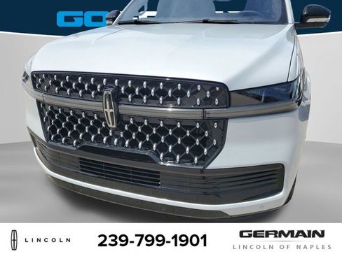 New 2025 Lincoln Navigator L Black Label image 13