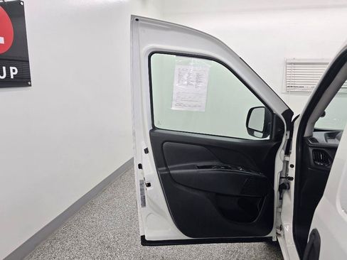 Used 2020 RAM ProMaster City Tradesman SLT FWD image 24