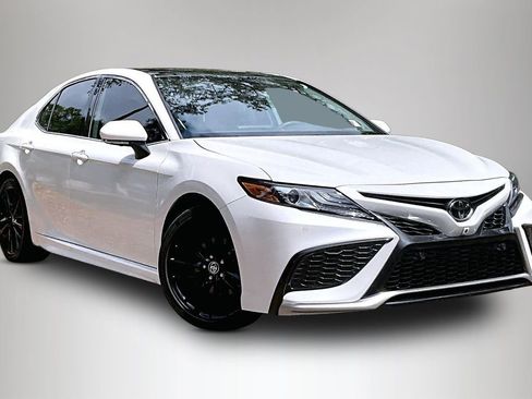 Used 2024 Toyota Camry XSE w/ Navigation Package FWD image 2