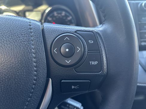 Used 2017 Toyota RAV4 XLE w/ Protection Package image 20