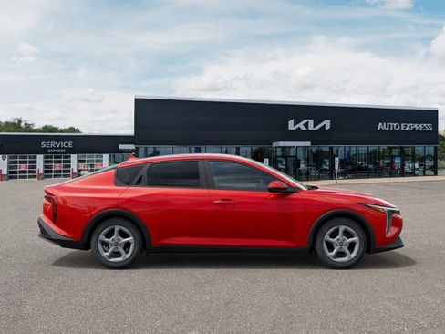 New 2025 Kia K4 LXS image 7