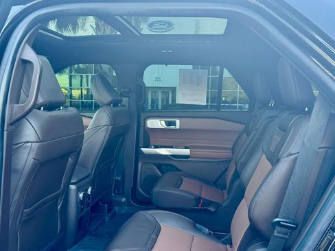 Certified 2021 Ford Explorer King Ranch w/ Premium Technology Package image 28