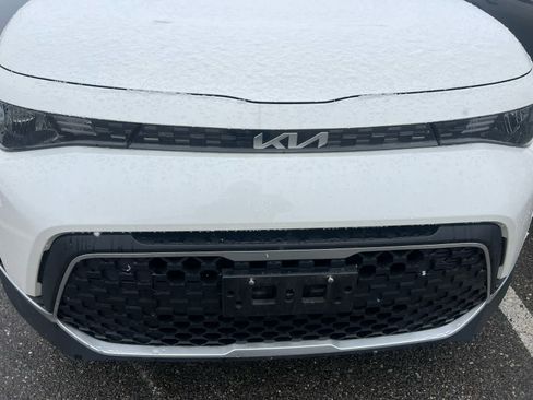 Used 2023 Kia Soul LX w/ LX Technology Package image 4