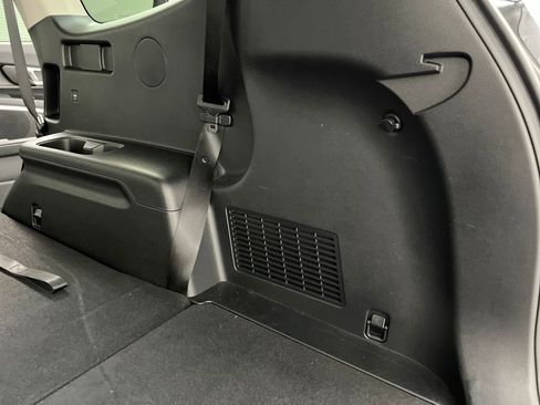 Used 2025 Kia Telluride S image 44