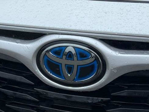 Certified 2020 Toyota Highlander LE image 10