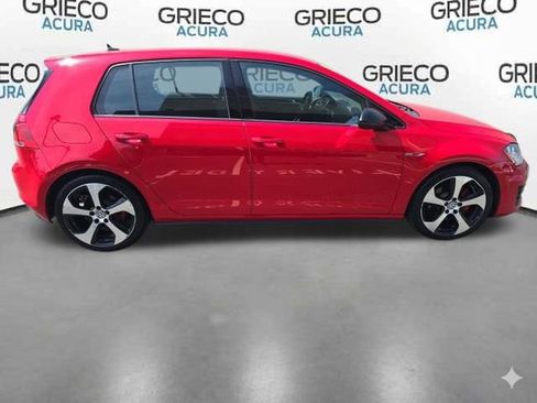 Used 2017 Volkswagen Golf 4-Door FWD image 8