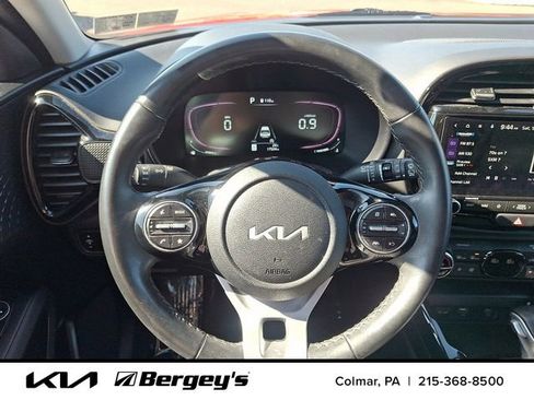 Used 2023 Kia Soul EX image 23