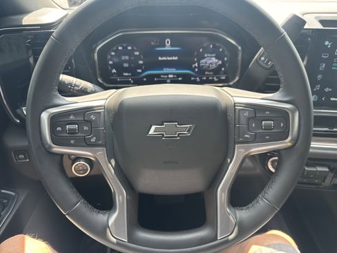 Used 2024 Chevrolet Silverado 1500 RST image 17