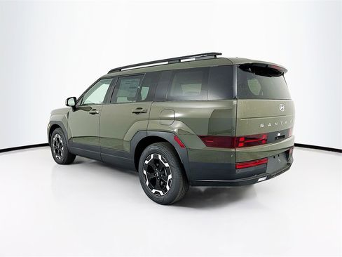 Used 2024 Hyundai Santa Fe SEL image 5