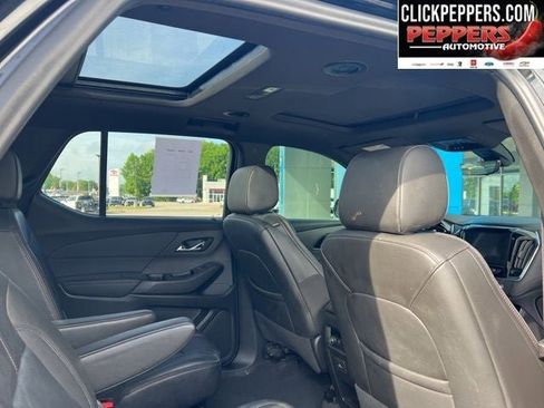 Used 2023 Chevrolet Traverse RS AWD/4WD image 13