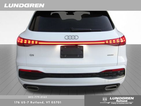 Certified 2025 Audi Q5 Premium w/ Convenience Package AWD/4WD image 6