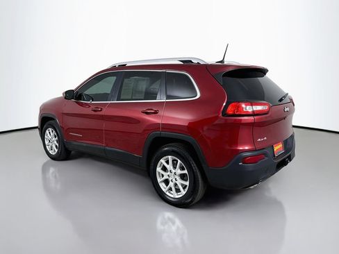 Used 2017 Jeep Cherokee Latitude w/ Comfort/Convenience Group AWD/4WD image 6