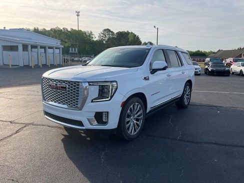 Used 2021 GMC Yukon Denali w/ Denali Ultimate Package AWD/4WD image 38
