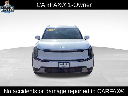 Used 2024 Kia EV9 Land AWD/4WD image 2