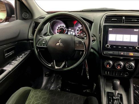 Used 2023 Mitsubishi Outlander Sport LE image 5