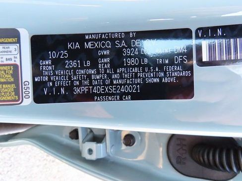 New 2025 Kia K4 LXS image 33