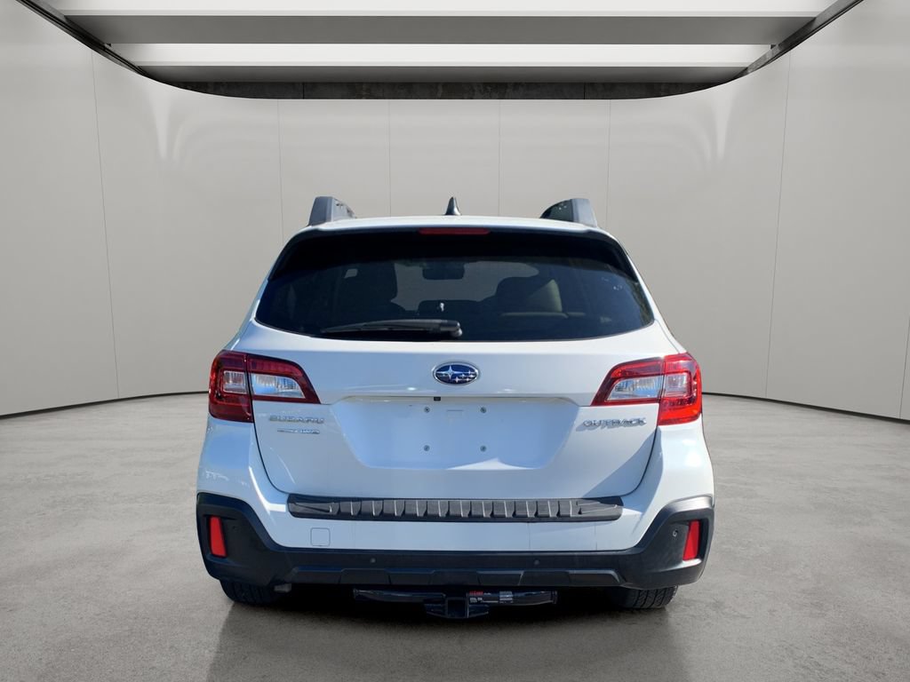 Used 2018 Subaru Outback 2.5i Limited AWD/4WD image 4