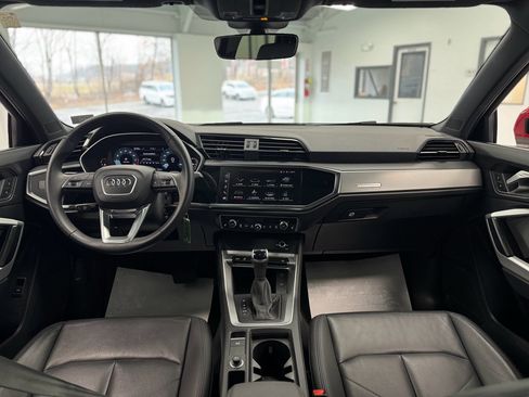 Used 2025 Audi Q3 2.0T Premium image 21