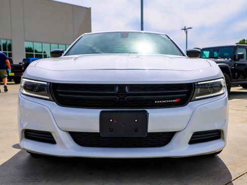 Used 2022 Dodge Charger SXT RWD image 3