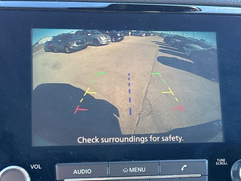 Certified 2024 Nissan Titan SV w/ SV Convenience Package image 21