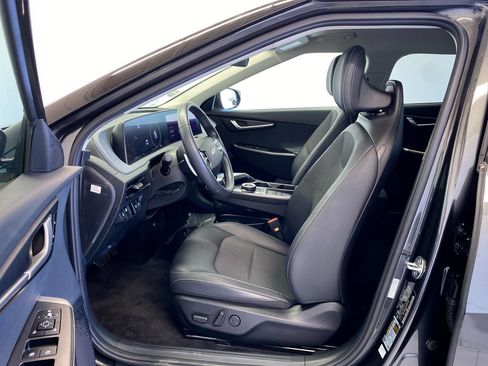 Certified 2024 Kia EV6 Light RWD image 16