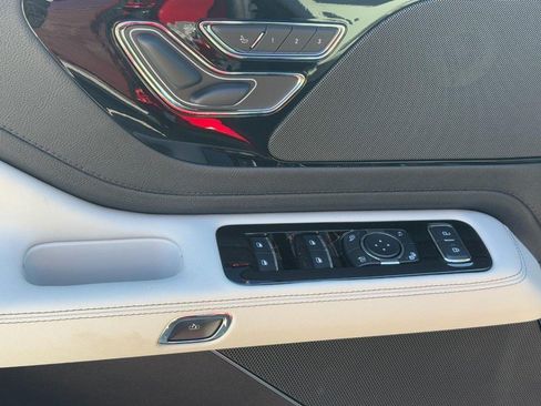 New 2026 Lincoln Aviator AWD image 16
