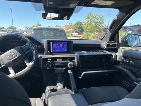 Used 2024 Toyota Tacoma TRD Off-Road AWD/4WD image 5