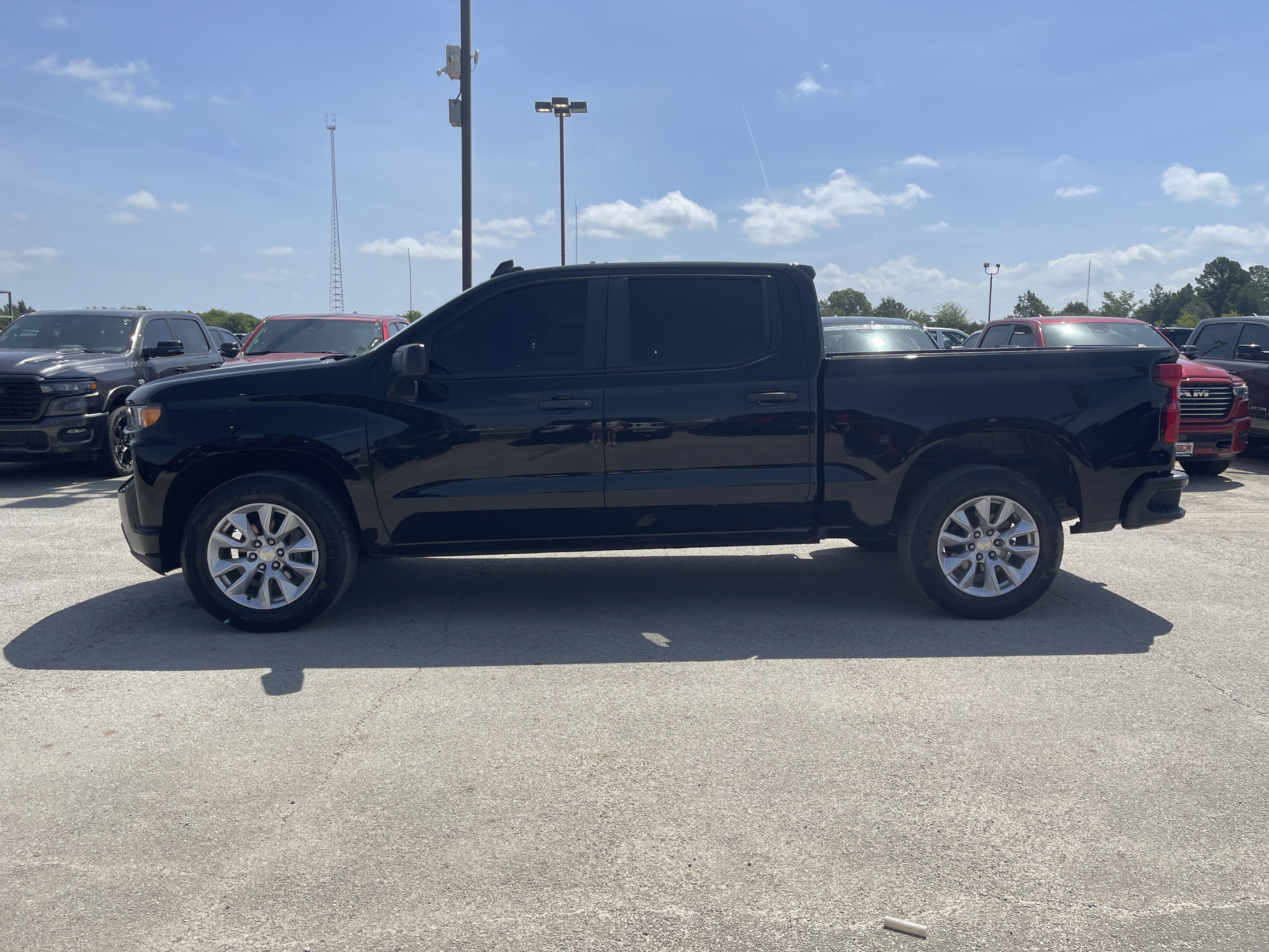 Used 2019 Chevrolet Silverado 1500 Custom w/ Custom Value Package RWD image 9