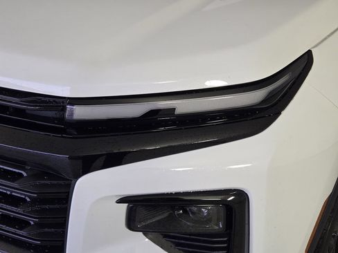 New 2026 Chevrolet Traverse LT w/ Midnight/Sport Edition FWD image 11