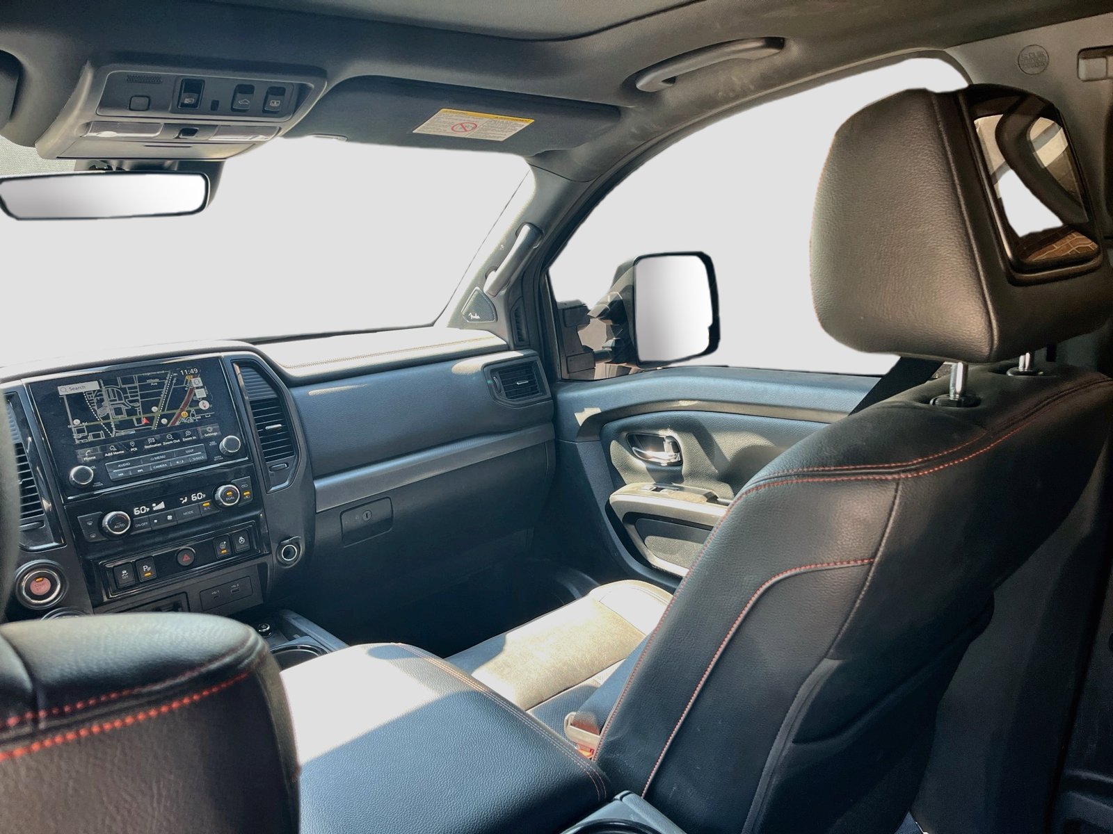 Used 2024 Nissan Titan PRO-4X w/ Pro-4x Convenience Package AWD/4WD image 25