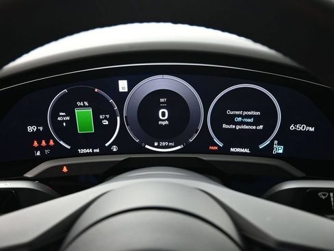 Certified 2025 Porsche Taycan RWD image 19