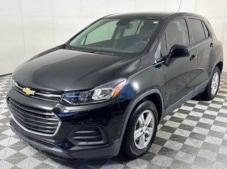 Used 2020 Chevrolet Trax LS w/ Tint and Cruise Package video 2