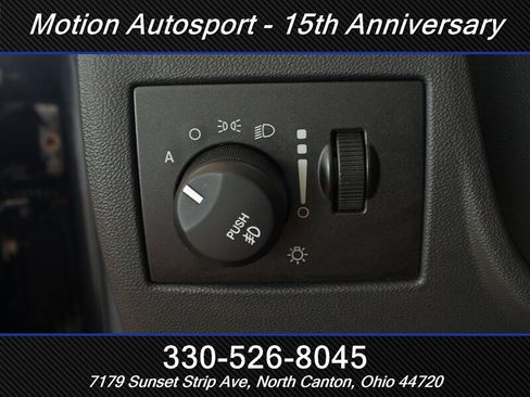 Used 2010 Dodge Challenger R/T RWD image 17