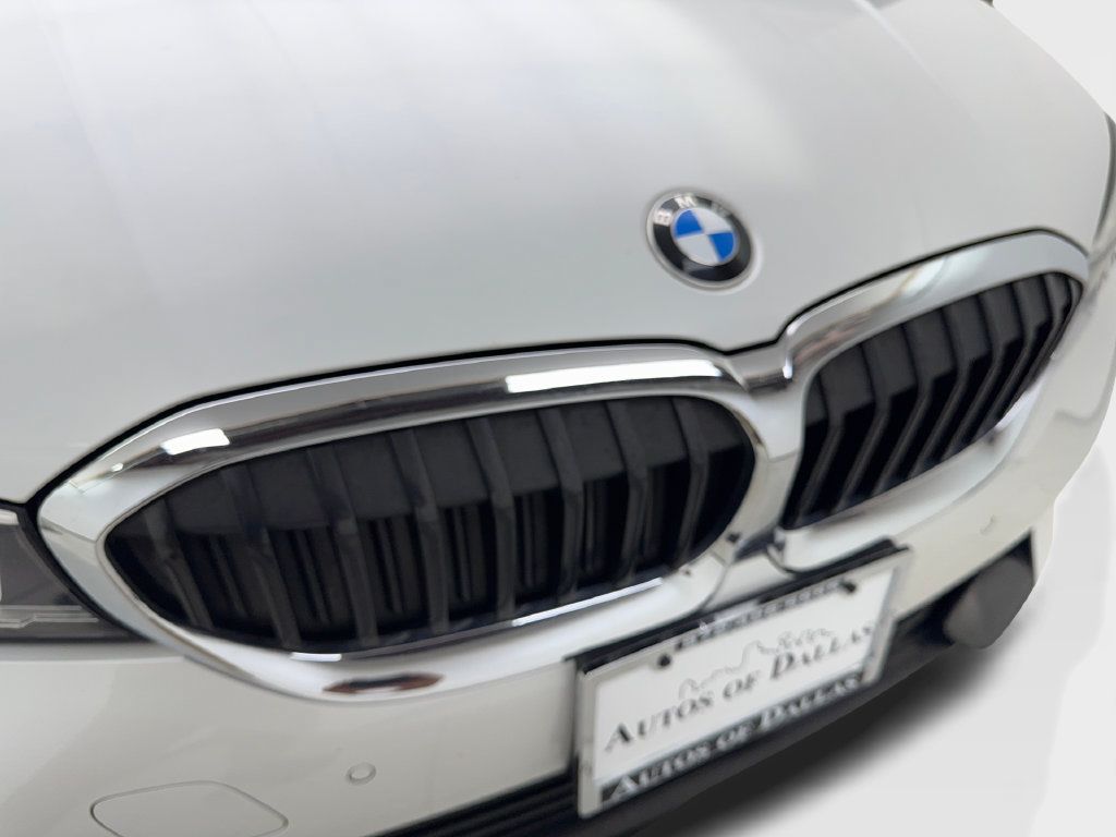 Used 2022 BMW 330i Sedan w/ Driving Assistance Package RWD image 25