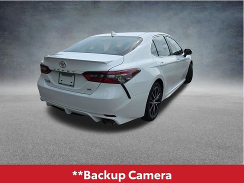 Used 2023 Toyota Camry SE FWD image 4