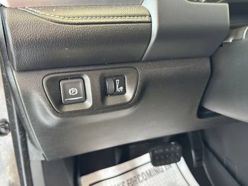 Used 2019 GMC Acadia SLE FWD image 9