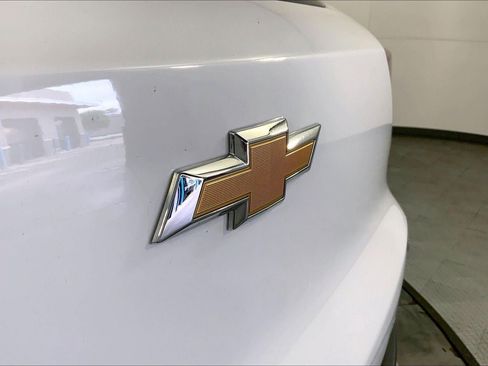 Used 2025 Chevrolet TrailBlazer LT AWD/4WD image 29