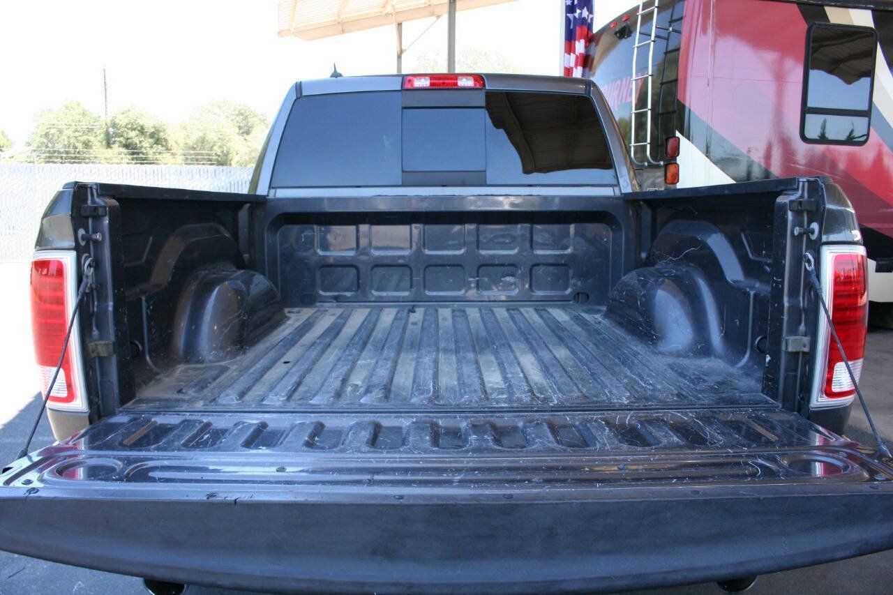 Used 2017 RAM 1500 Laramie AWD/4WD image 26