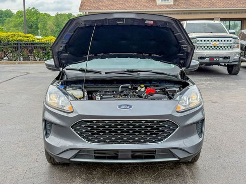 Used 2021 Ford Escape SE w/ Cold Weather Package AWD/4WD image 32