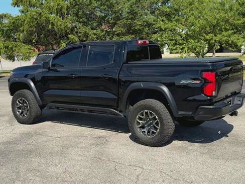 Used 2024 Chevrolet Colorado ZR2 w/ ZR2 Convenience Package III AWD/4WD image 2