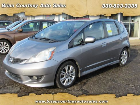 Used 2009 Honda Fit Sport image 1