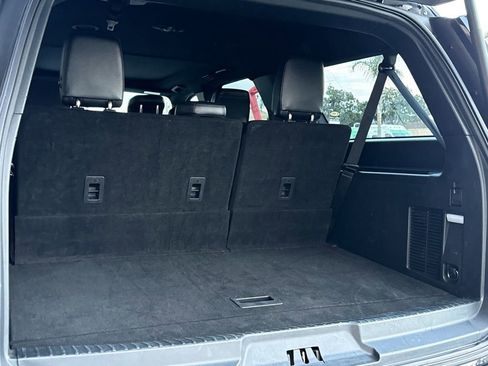 Used 2023 Ford Expedition Max Limited RWD image 6