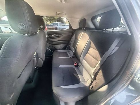 Used 2023 Chevrolet TrailBlazer LT FWD image 23