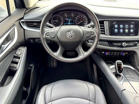 Used 2018 Buick Enclave Premium FWD image 24